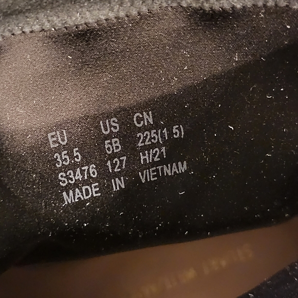 Stuart Weitzman Siggy 60 Pearl Suede booties - Picture 4 of 5